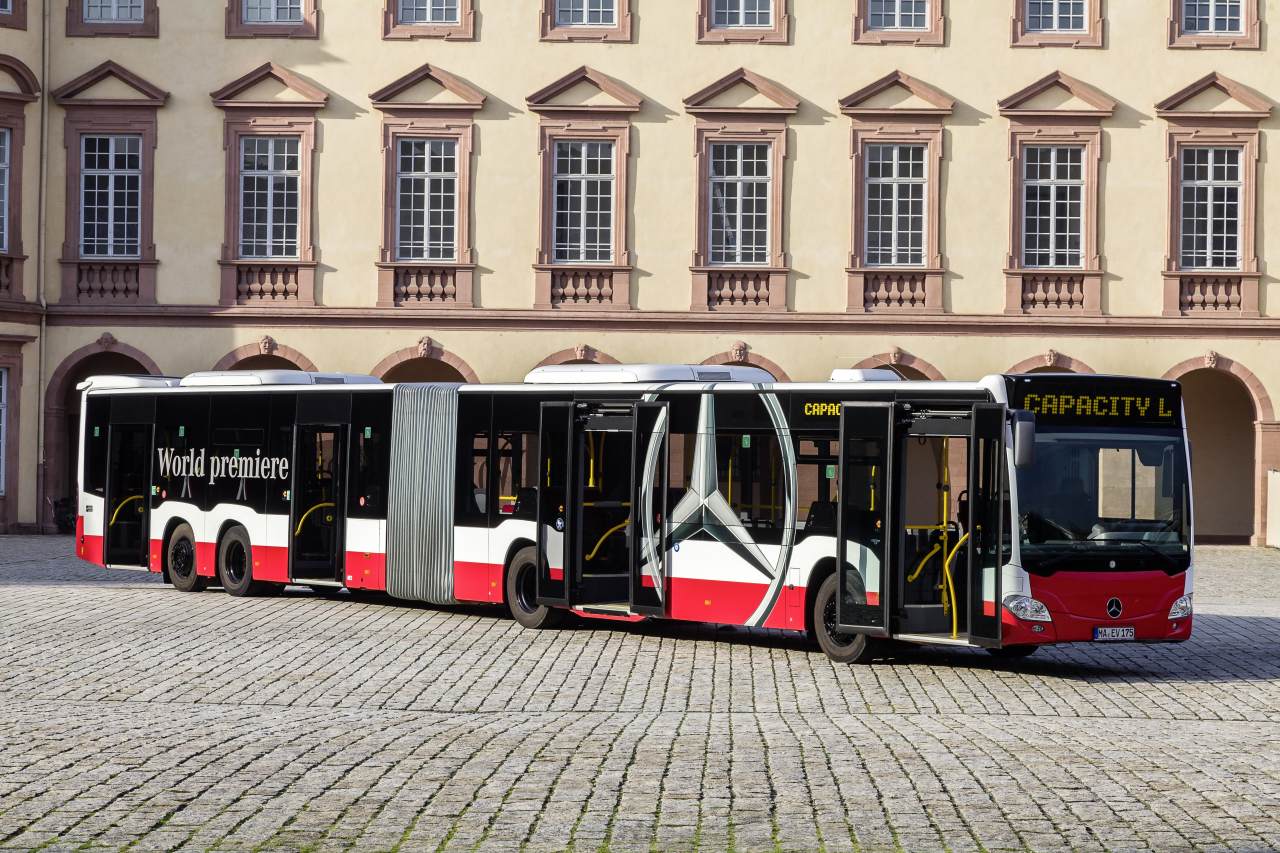 Mercedes-Benz+CapaCity+L+l-ngste+Stadtbus+in+Europa++1.jpg