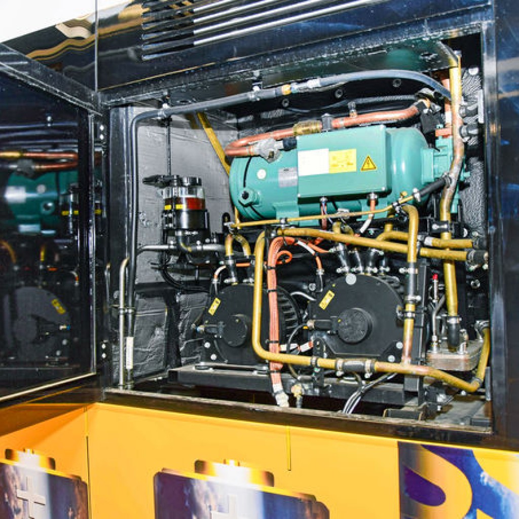 Mercedes-Citaro-Fuelcell-Hybrid-Bus3