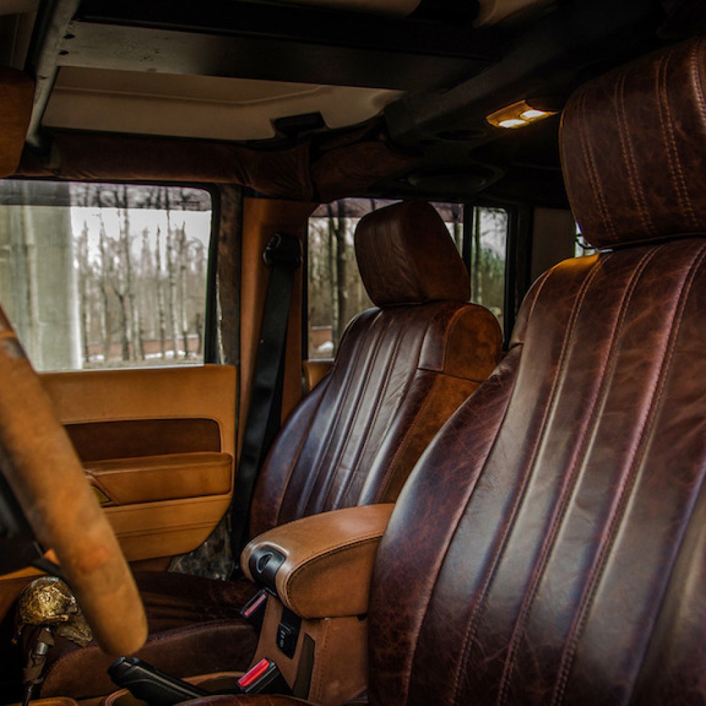 VILNER tunes the Jeep Wrangler Hunting BigWheels.my