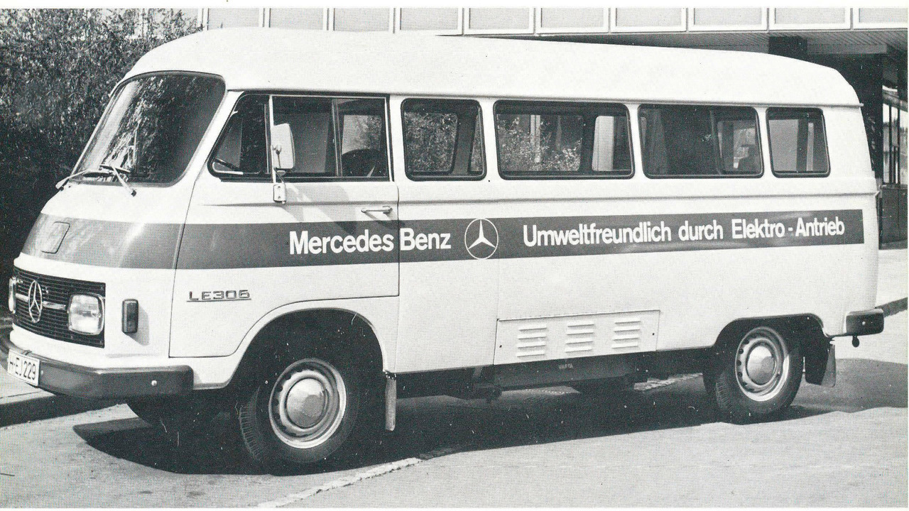 mercedes-benz-le-306