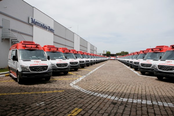 Gesundheit! Brasilianisches Gesundheitsministerium kauft 800 Mercedes-Benz Krankenwagen-Sprinter