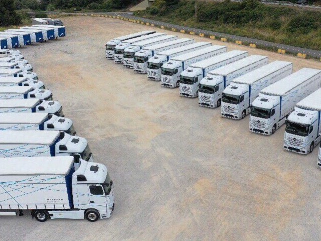 Mercedes Benz Actros__0525