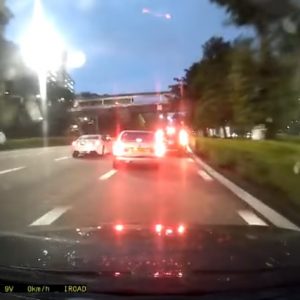 Old 5-Series Narrowly Misses Crash Thanks to Driver’s Epic Reflex