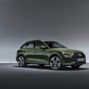 Audi Unveils New Q5, Now with OLED Rear Lights