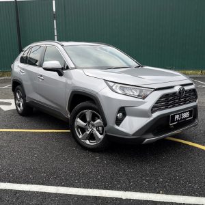 Review: Toyota RAV4 2.5L – Just Because it’s Pricy, Doesn’t Mean it’s Bad