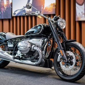 bmw r18