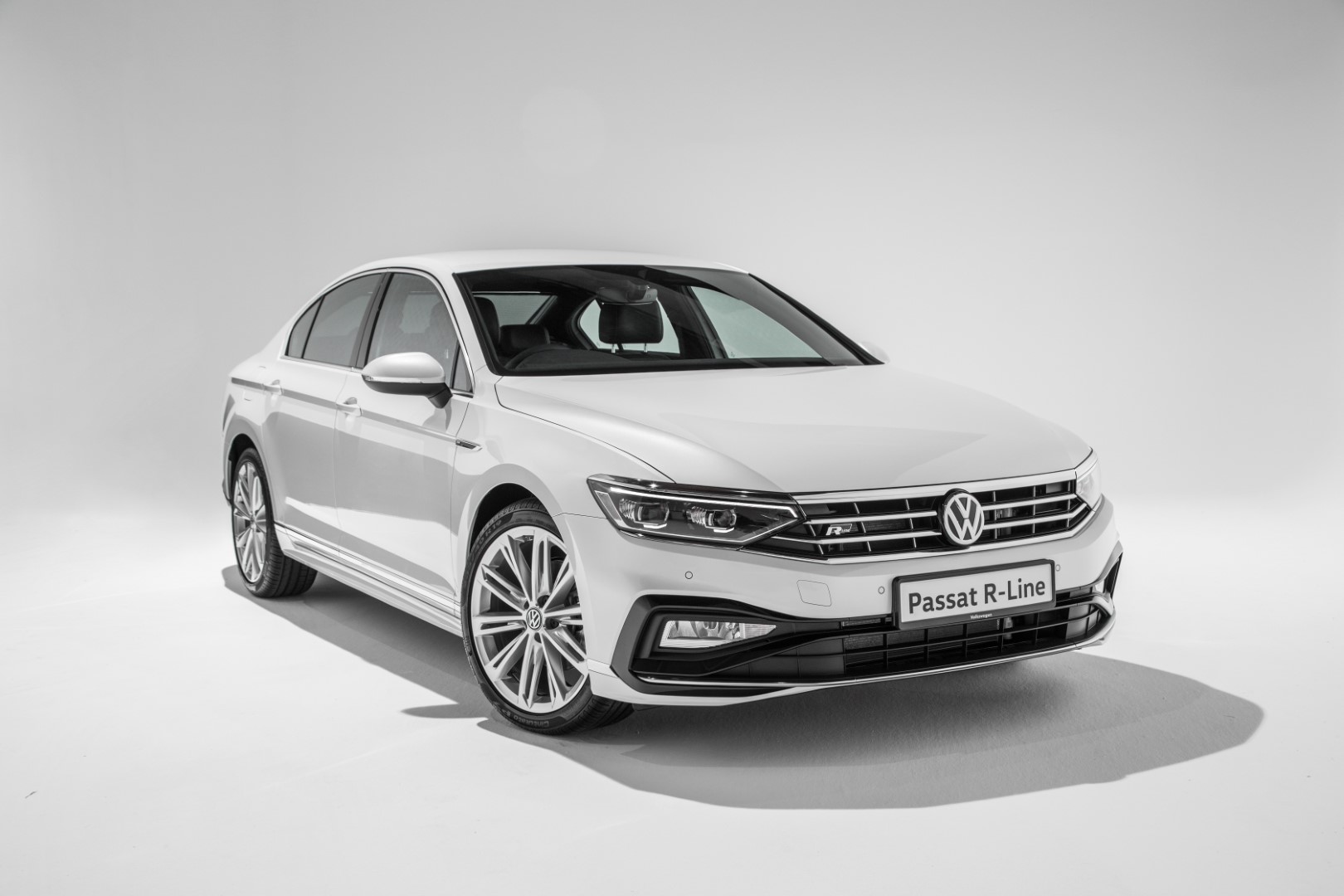 volkswagen passat r-line