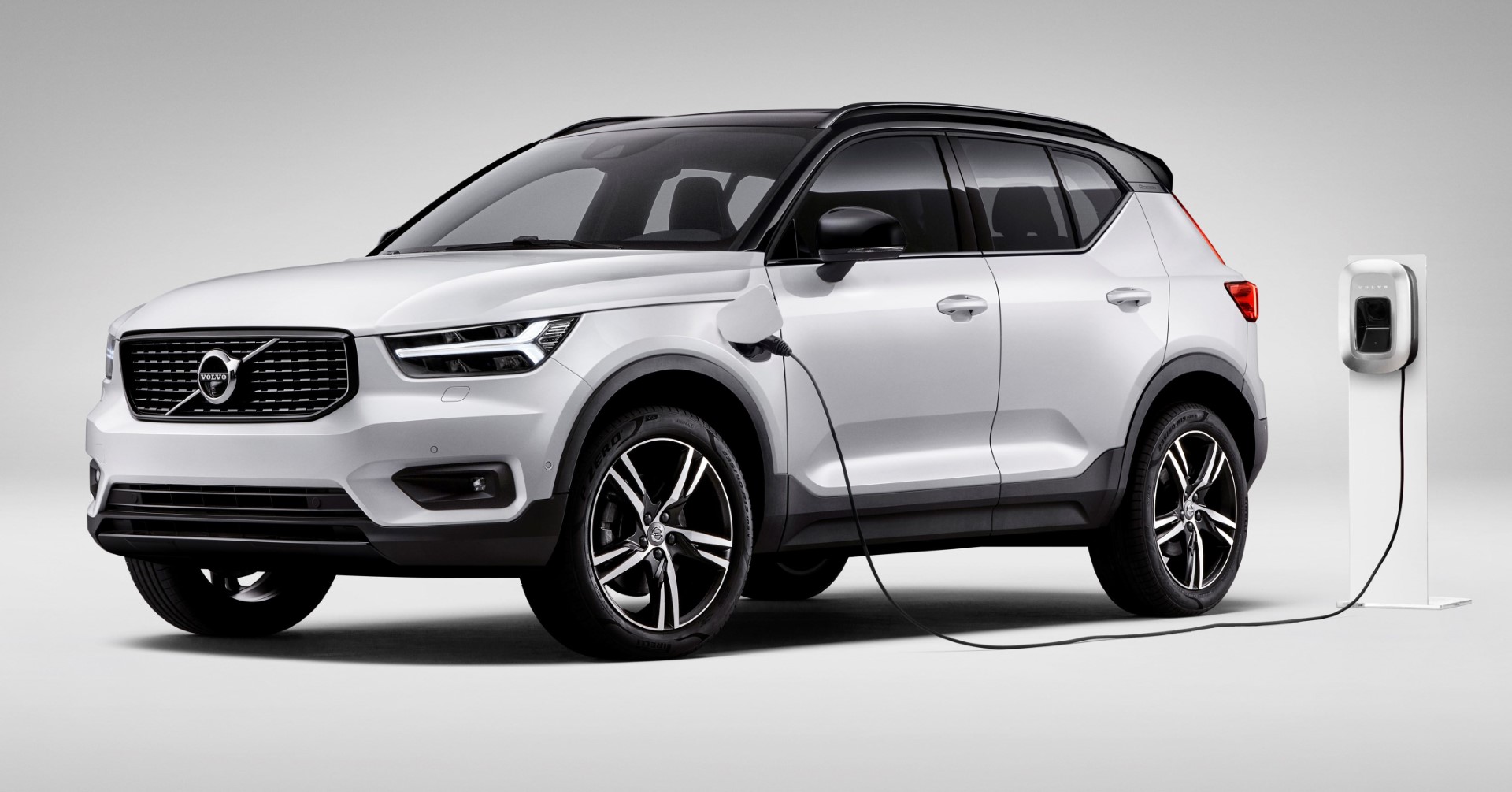 volvo xc40 recharge t5