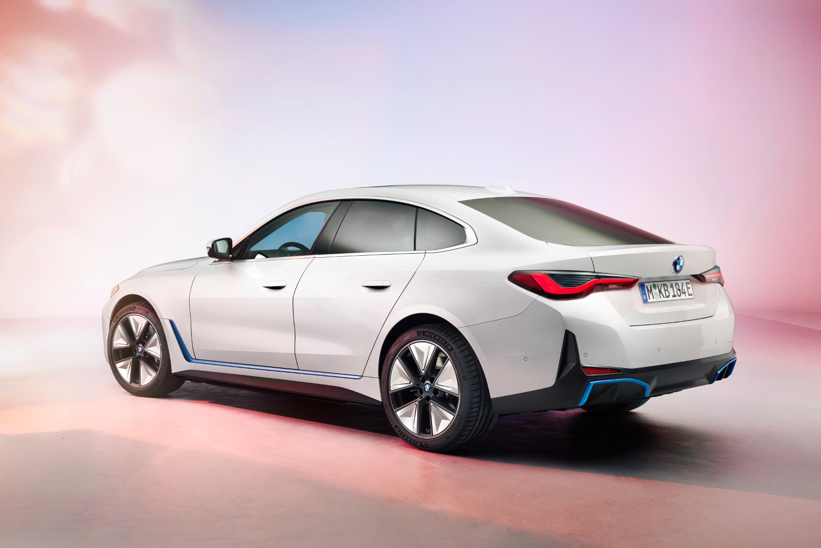 bmw i4 rear