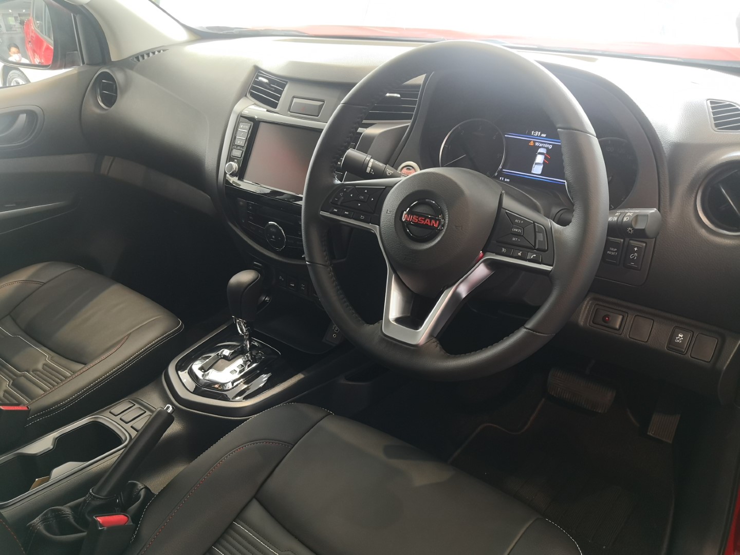 Nissan Navara Pro-4X interior