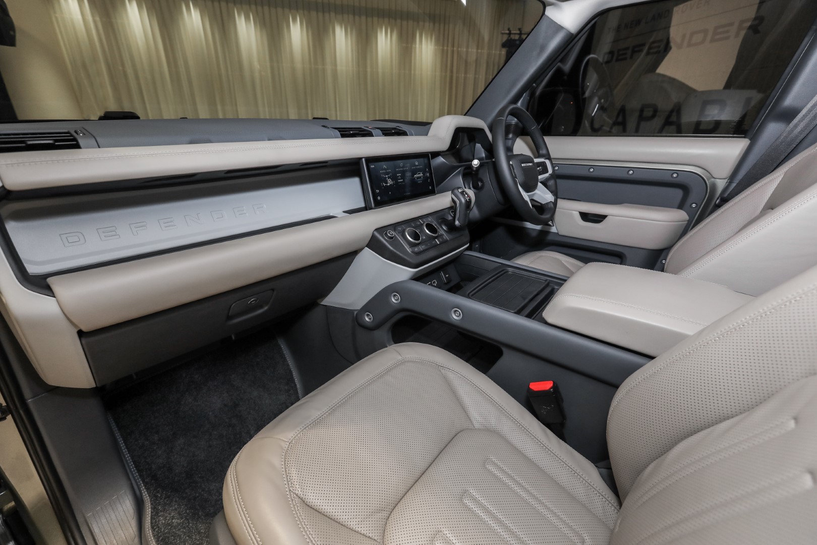 LR Defender interior