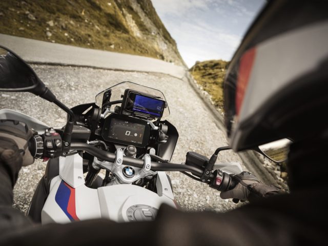 Bmw connected ride cradle
