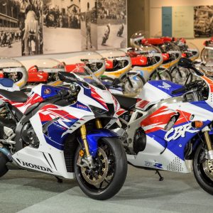 HONDA CBR1000RR-R FIREBLADE SP 30TH ANNIVERSARY
