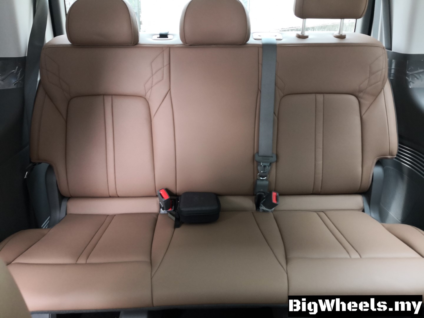 Hyundai Staria third row seats