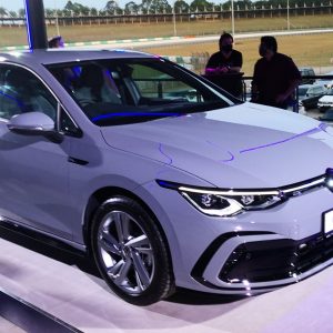 VW Golf R-Line