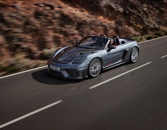 Porsche 718 Spyder RS