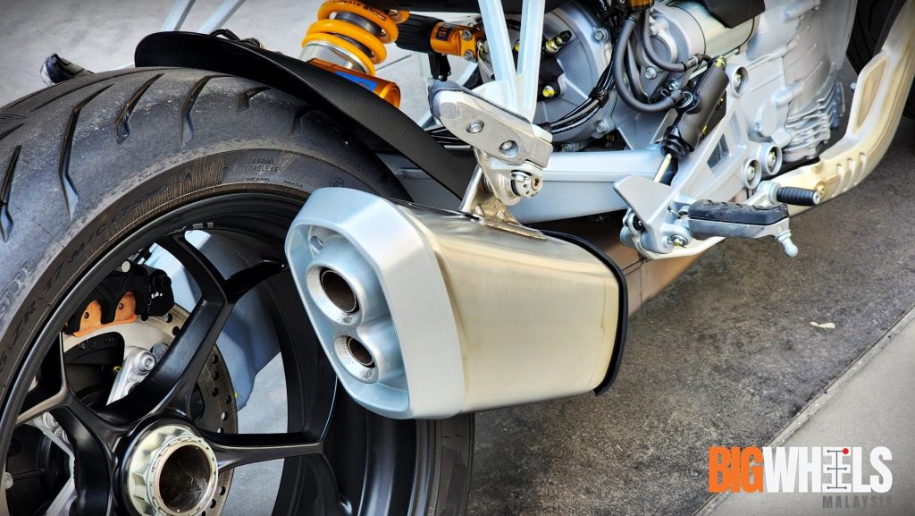 Moto Guzzi V100 Mandello makes regional debut in Malaysia | Bigwheels.my