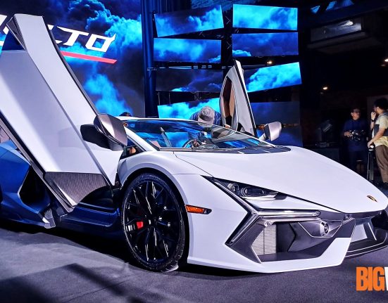 Lamborghini Revuelto