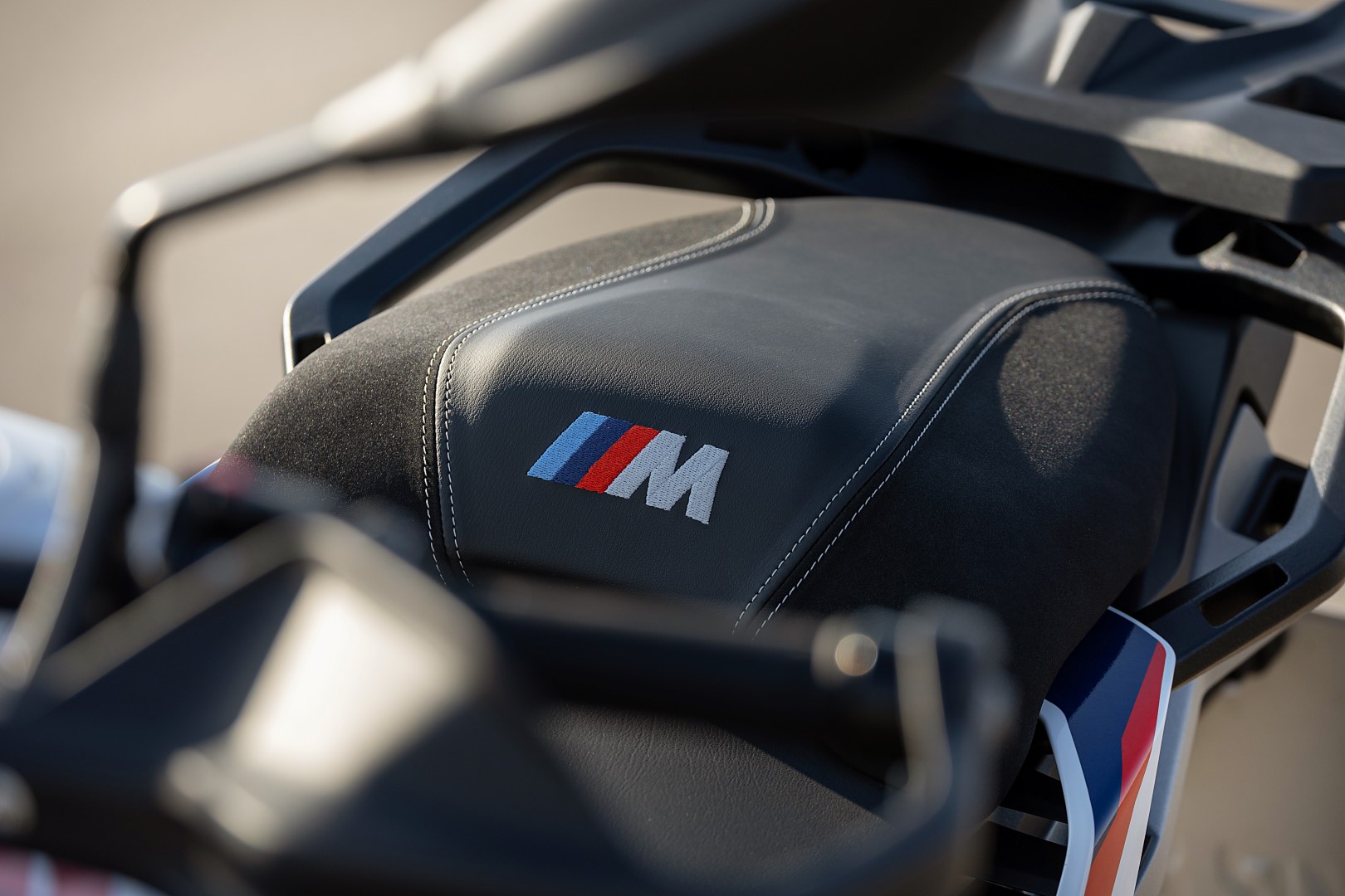 BMW S1000XR