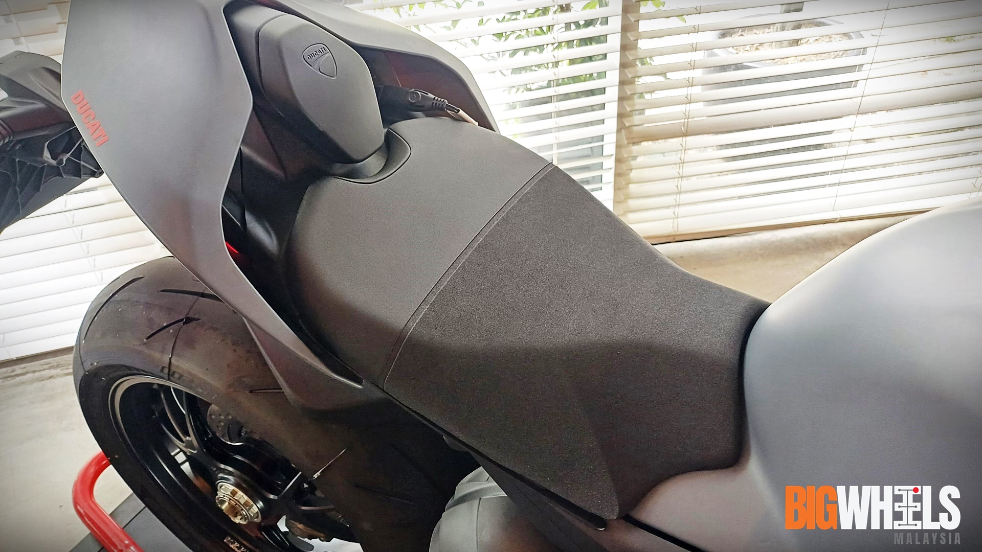 Ducati Streetfighter V4