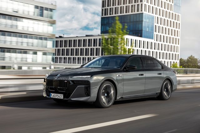 BMW 750e