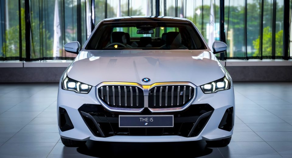 BMW i5