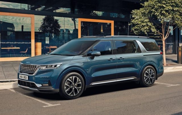 Kia Carnival CKD