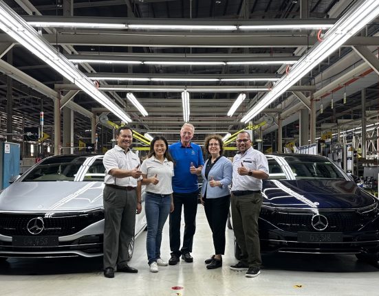 Mercedes-Benz Pekan