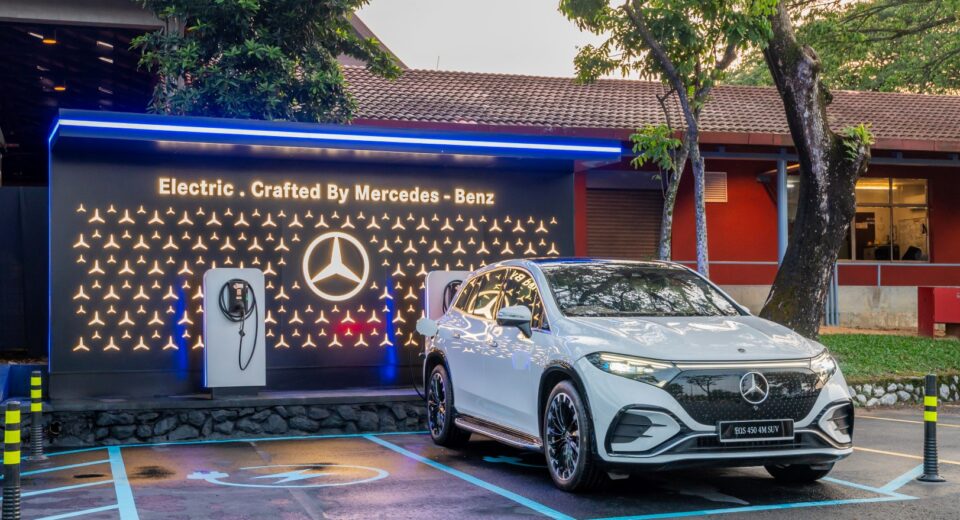 Mercedes-Benz EV charger