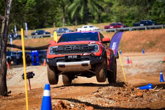 Ford Raptor Rev