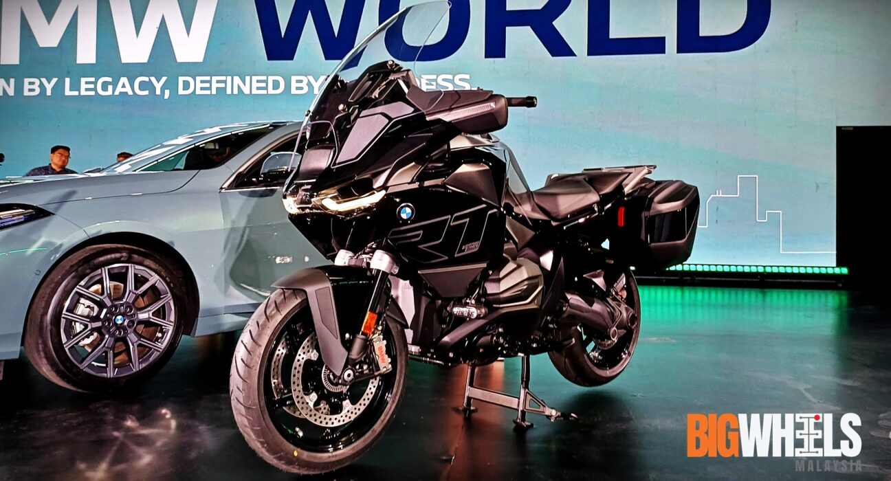 BMW R1300 RT