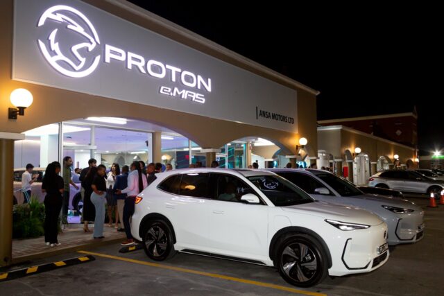 Proton e.MAS 7