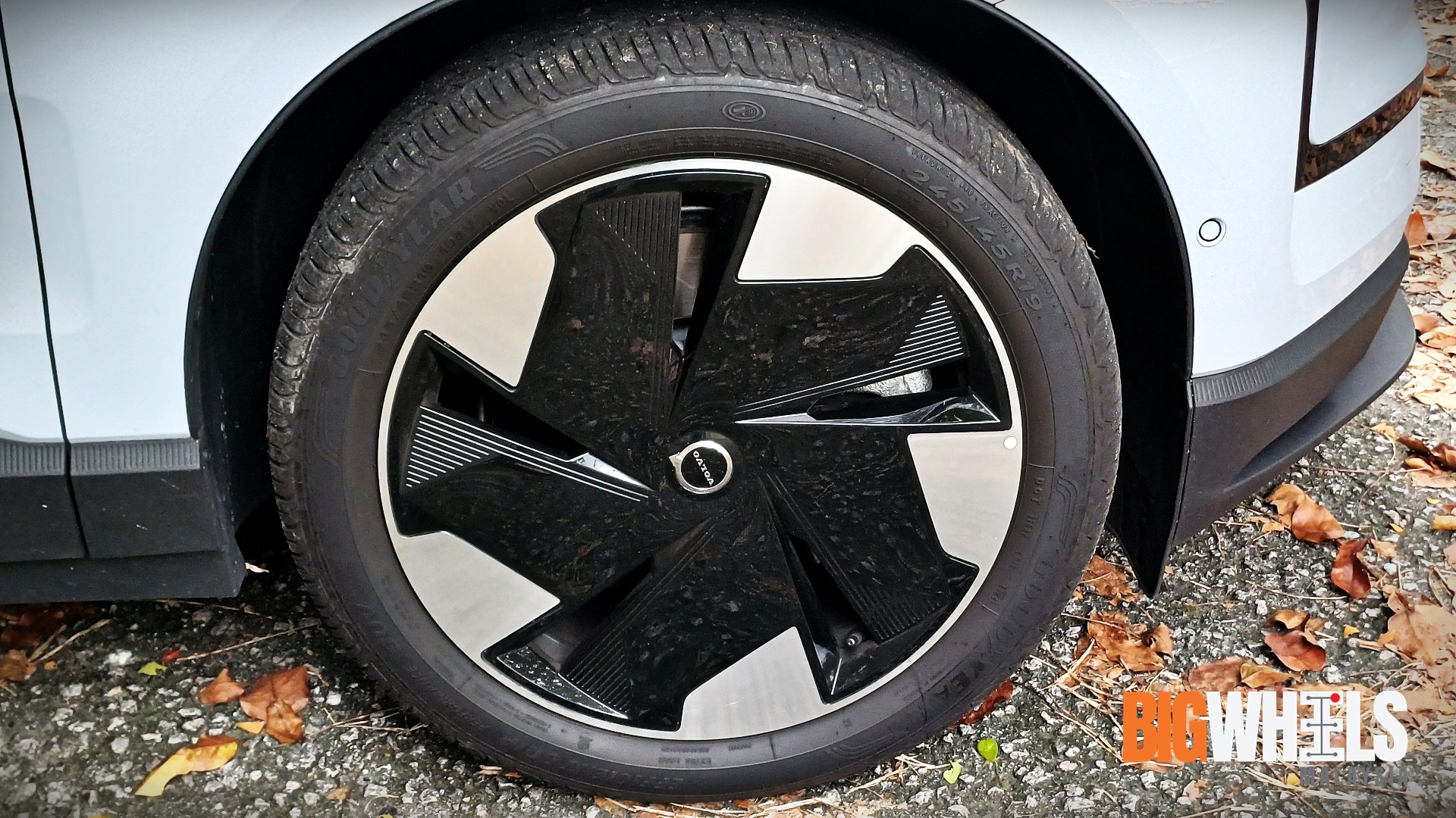 Volvo EX30