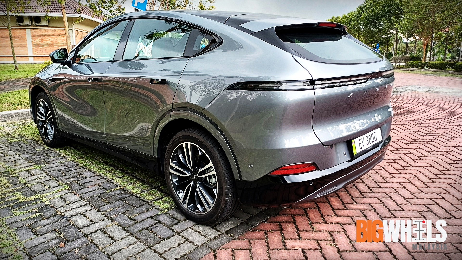 Xpeng G6