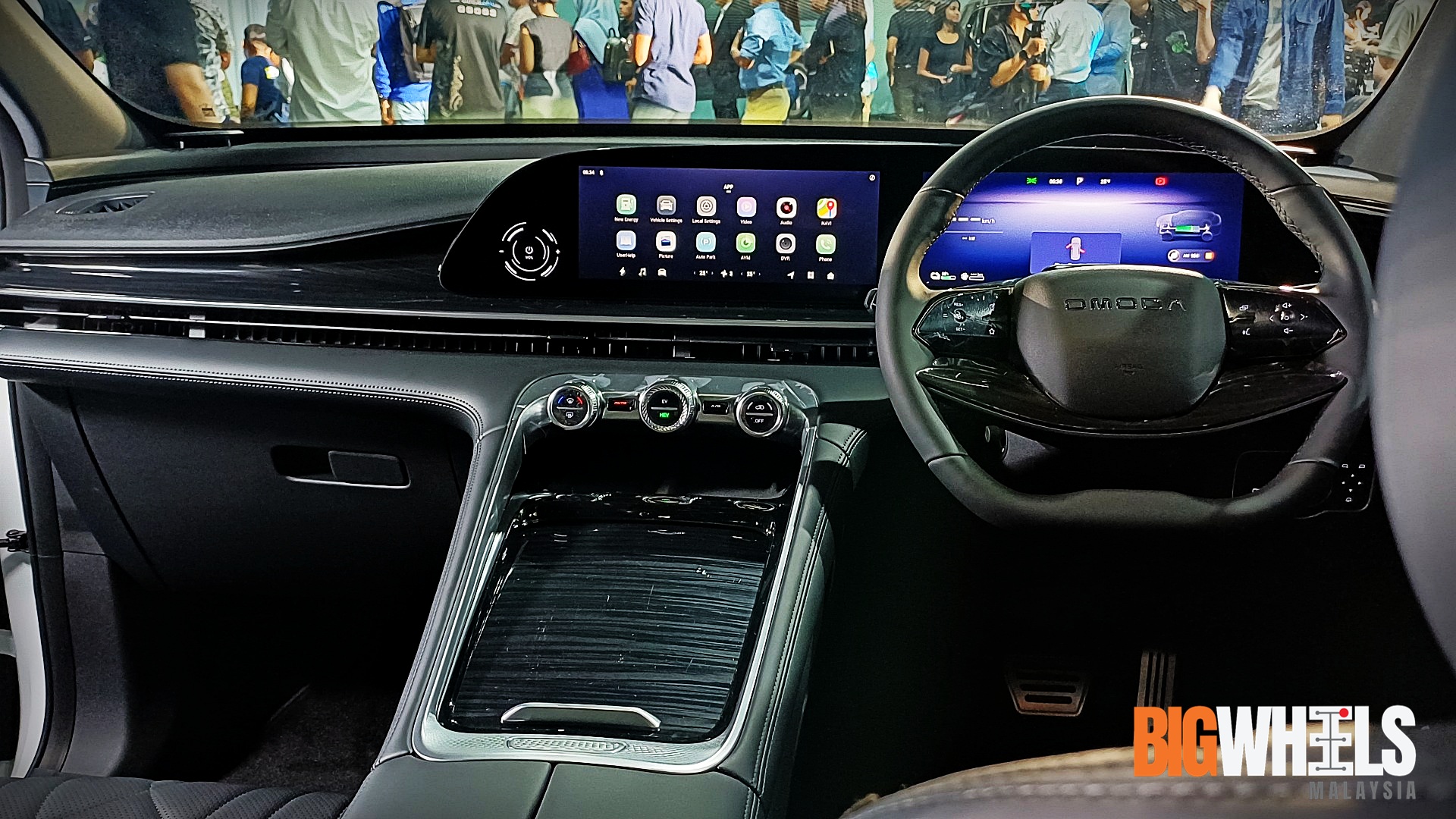 Omoda C9 PHEV
