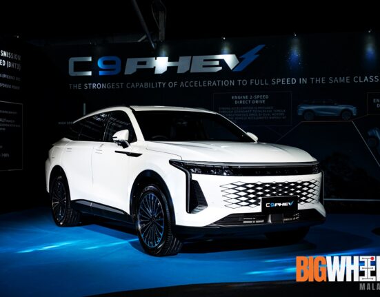 Omoda C9 PHEV