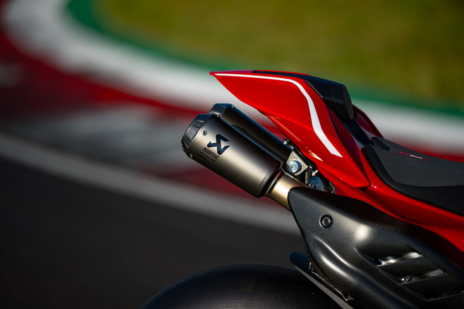 Ducati Panigale V4 R