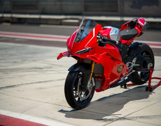 Ducati Panigale V4 R