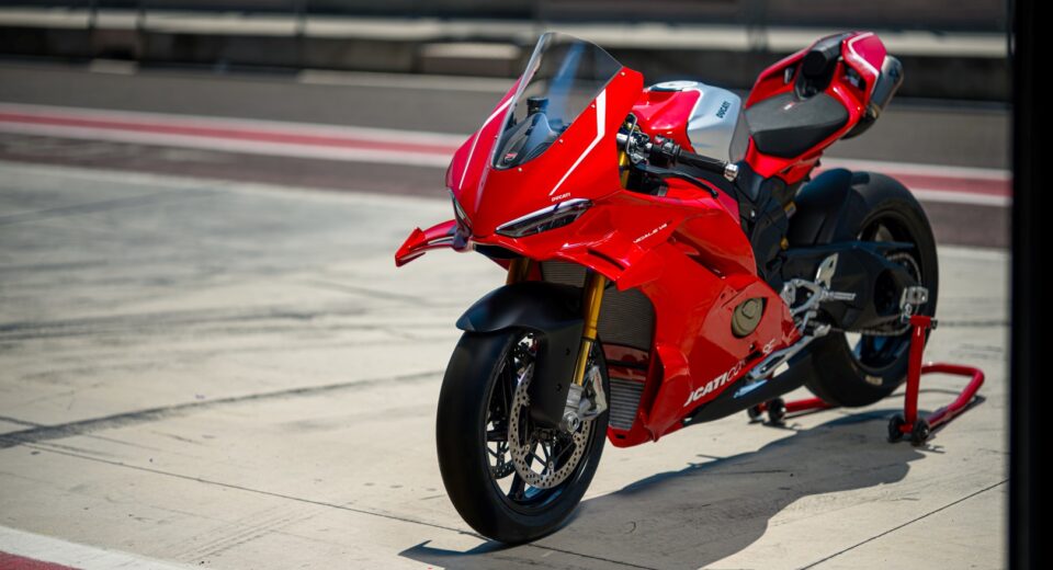 Ducati Panigale V4 R