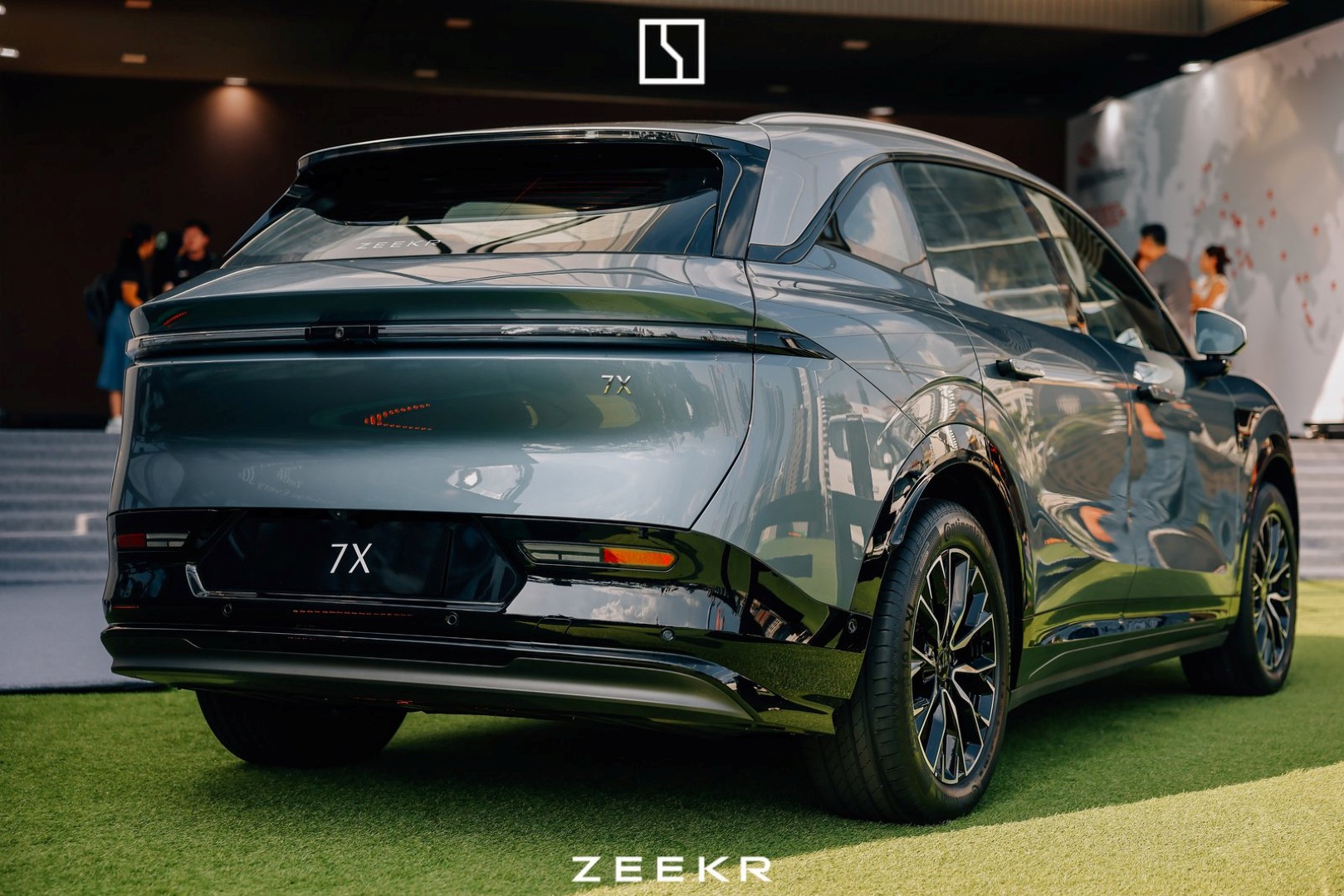 Zeekr 7X