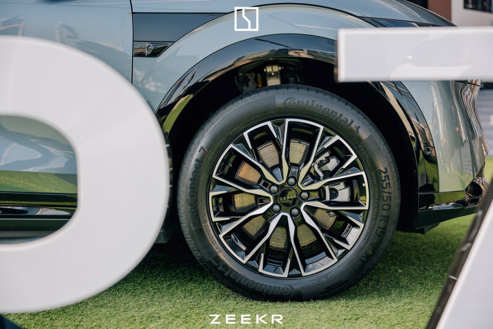 Zeekr 7X