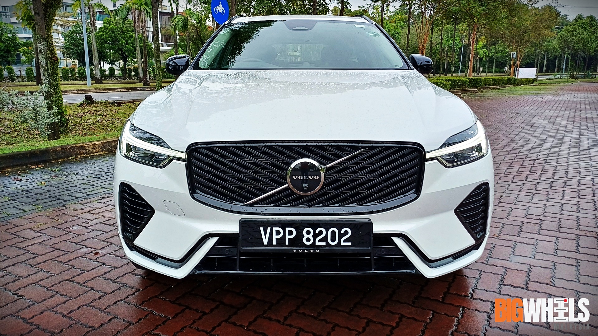 Volvo XC60 T8