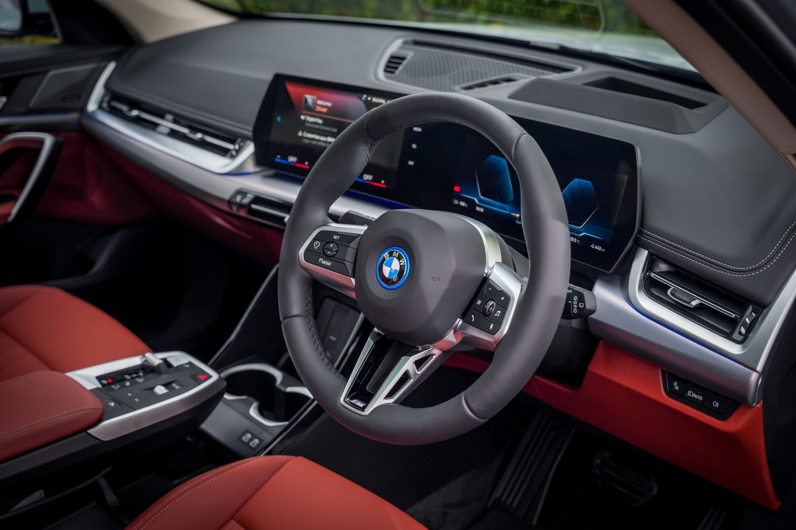 BMW iX1