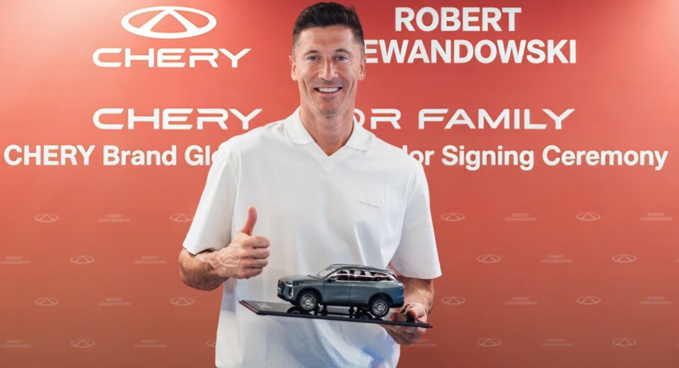 chery robert lewandowski