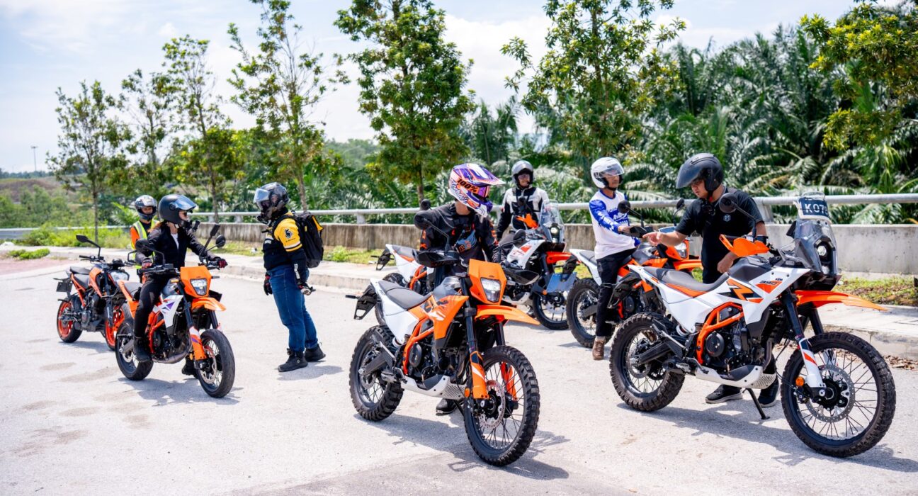 ktm 390