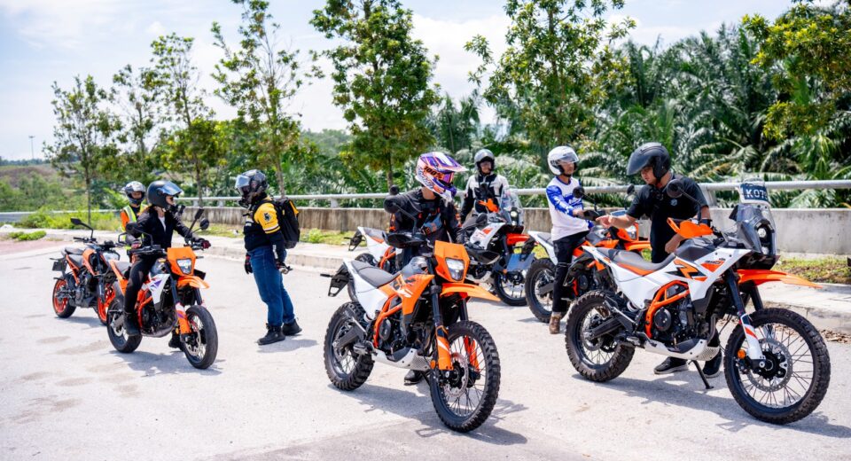 ktm 390