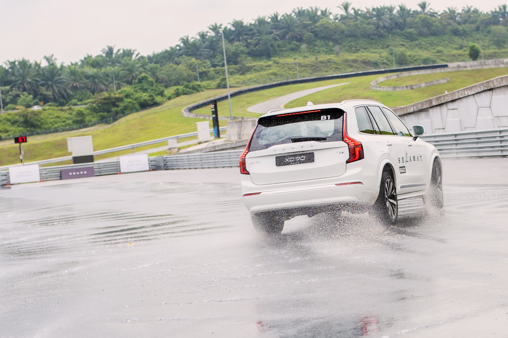 volvo selamat