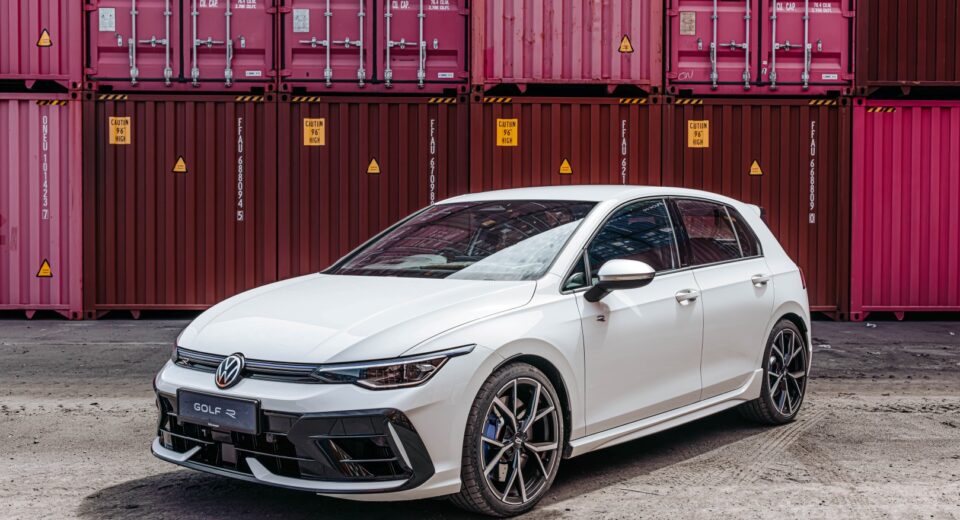 Golf R