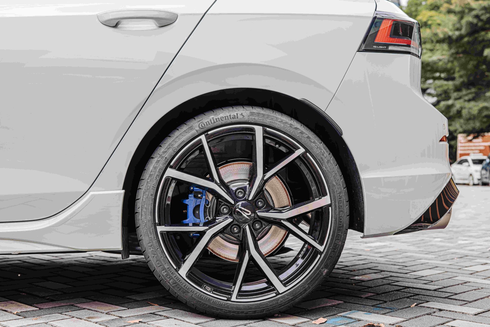 Golf R