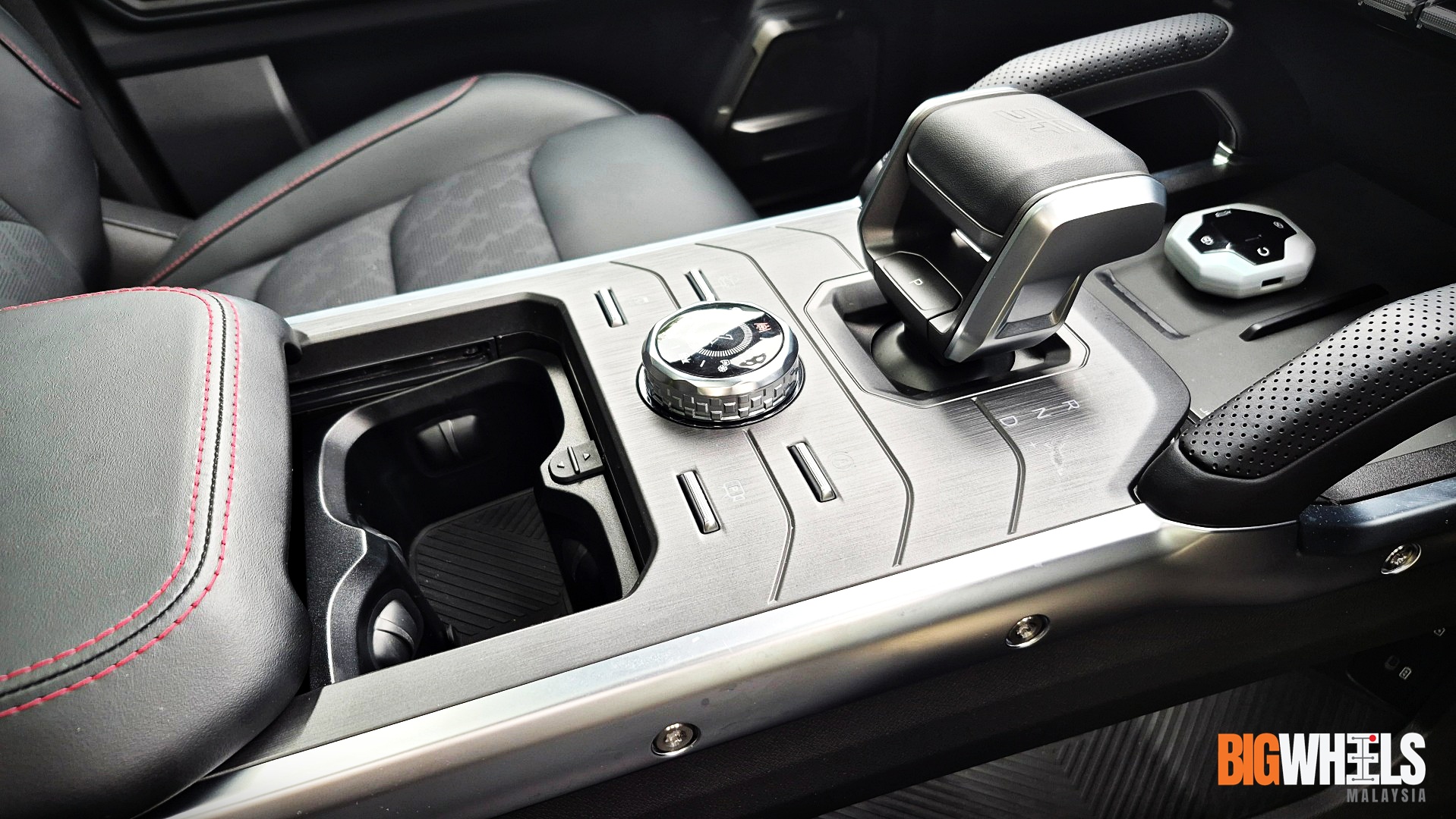 Jetour T2
